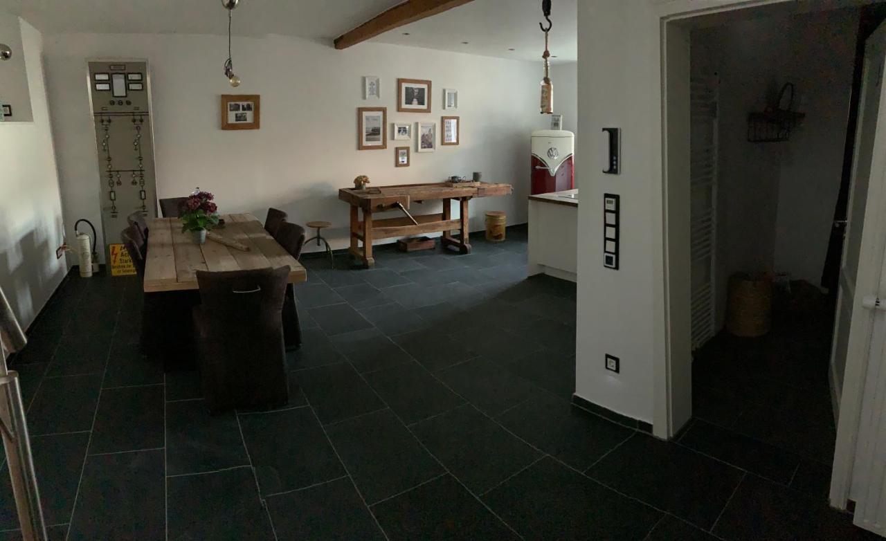 Ferienwohnung Hier steckt Liebe drin ! Dormagen Exterior foto